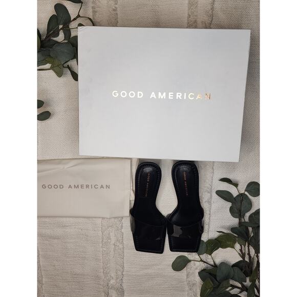 Good American Block Heel Slide Sandal in Black